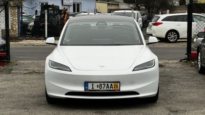 TESLA MODEL 3 RWD Premium (Automata) Kifogástalan. újszerű állapotban. 500km WLTP
