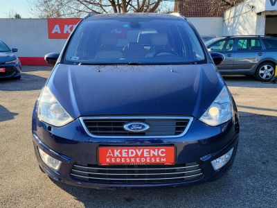 FORD GALAXY 2.0 TDCi Champions Titanium Powershift [7 személy] Magyarországi Panorámatető Navi Bőrbelső Szervízelt