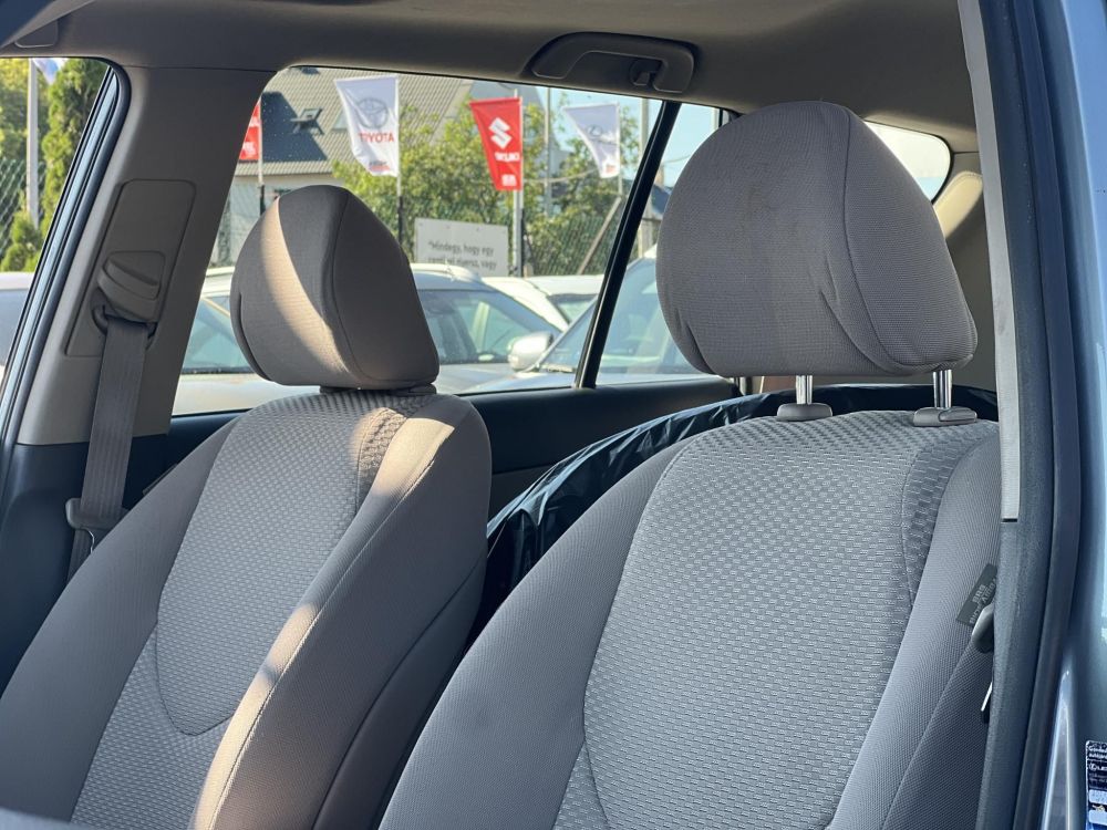 TOYOTA RAV 4 Rav4 2.0 4x4 Magyarországi. napfénytető. keyless. vonóhorog. téli-nyári kerék. 2 gyári kulcs!