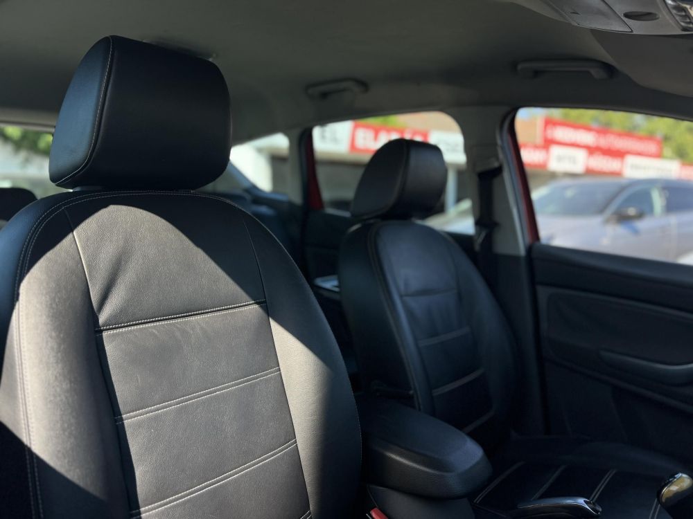 FORD KUGA 2.0 TDCi Titanium 4WD Magyarországi. ülésfűtés. keyless. tempomat. első-hátsó parkolóradar. bőrbelső!