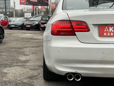 BMW 325i (Automata) Xenon Tempomat Ülésfűtés Bluetooth Navi PDC