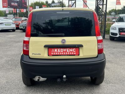 FIAT PANDA 1.1 Active 22e km!! Magyarországi. 4 évszakos gumik. Vonóhorog!