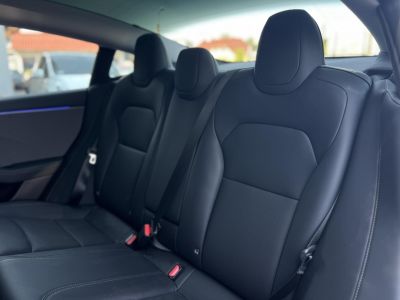 TESLA MODEL 3 RWD Premium (Automata)