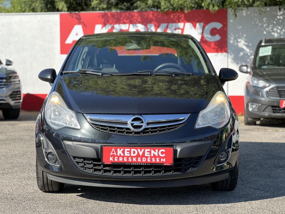 OPEL CORSA D 1.4 Selection Ülés- és Kormányfűtés. klíma