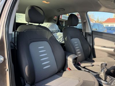 KIA CEE'D 1.4 CVVT EX 72e km. Tempomat Ülésfűtés Kamera Kormányfűtés Navi