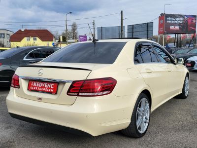 MERCEDES-BENZ E 200 NATURAL GAS DRIVE Elegance (Automata) Nagyszerviz után! Tempomat Napfénytető Ülésfűtés Navi Bőr