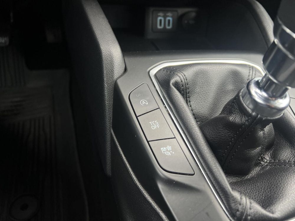 FORD FOCUS 1.0 EcoBoost Connected M.o.-i. 1.tul. Márkaszervizelt! Carplay