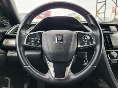 HONDA CIVIC 1.0 T Elegance Navi M.o.i. 1.tul. Márkaszervizelt! 150e km-ig garanciális!