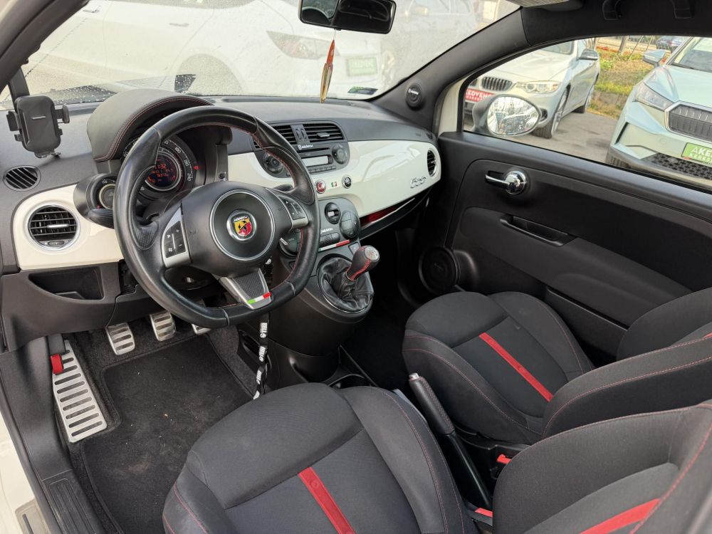 ABARTH 500 1.4 76e km. akrapovic. digitklíma. rendszeresen karbantartott!