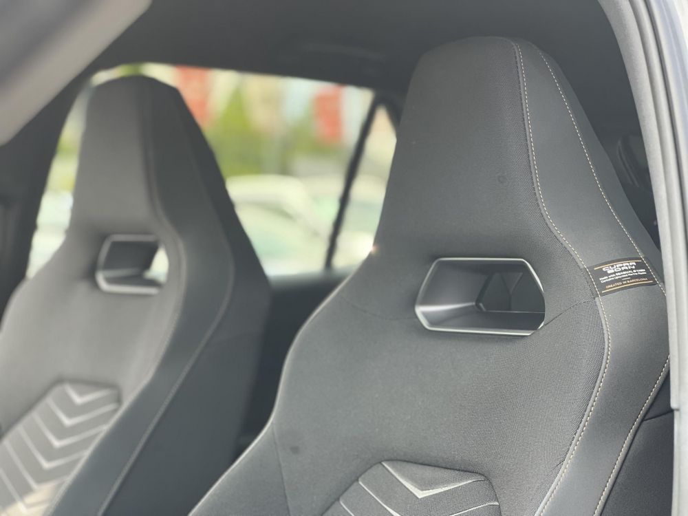 CUPRA BORN eBoost 77 kWh A legjobb konfig. 550km hatótáv. VAPOR GREY!