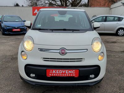 FIAT 500L 1.4 16V Lounge M.o.-i. 1.tul. Navigáció Panorámatető Tempomat Szervizelt!