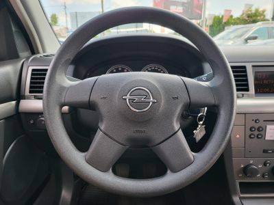 OPEL VECTRA C 1.6 Comfort 66e km. vezetett szervizkönyv. vonóhorog