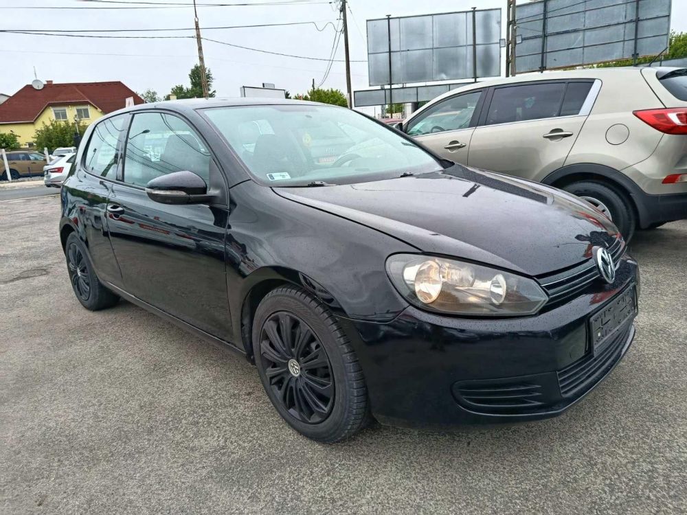 VOLKSWAGEN GOLF VI