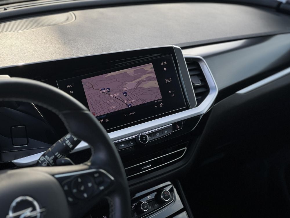 OPEL GRANDLAND 1.2 T Ultimate (Automata) 92e km. M.o.-i. LED. Memória. Üléshűtés. 360 fokos kamera. Carplay!