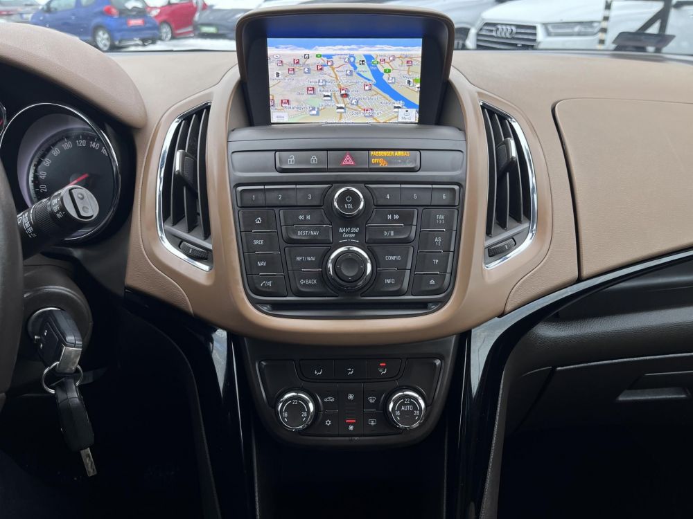 OPEL ZAFIRA TOURER 1.6 CDTI Edition (7 személyes ) Extra beltér! Klíma Tempomat Bluetooth Navi!