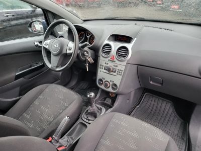 OPEL CORSA D 1.2 Color Edition M.o.-i. Klíma Tempomat Bluetooth 102e km! Téli-nyári garnitúra!