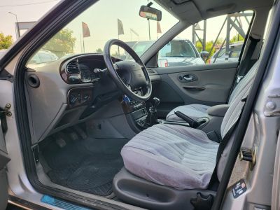 FORD MONDEO 2.5 V6 Ghia 72e km! M.o.-i. 1.tul. digit klíma el.ablak el. tükör ülésfűtés radar