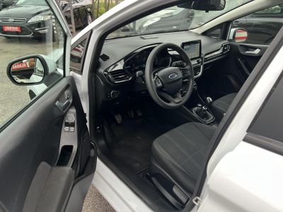 FORD FIESTA 1.5 TDCi Titanium Technology NAVI Telefon-tükrözés Digitklíma Bluetooth Tolatóradar