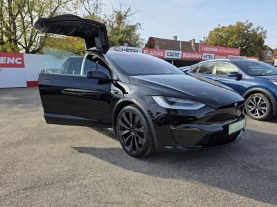 TESLA MODEL X Plaid (Automata) (6 személyes )