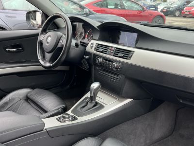 BMW 325i (Automata) Xenon Tempomat Ülésfűtés Bluetooth Navi PDC