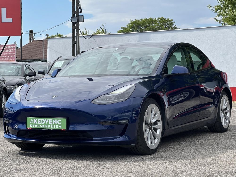 TESLA MODEL 3 Long Range AWD (Automata) 44e km. FEHÉR BELSŐ. mátrix LED. hőszivattyú. garanciális!