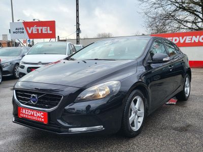 VOLVO V40 1.6 D [D2] Momentum Tempomat Digitiklíma Megkímélt!