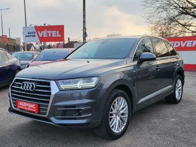 AUDI Q7 3.0 V6 TDI quattro Tiptronic ic [7 személy] S-line Magyarországi LED Virtual Cockpit Távtartó Navi BOSE Memória