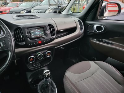 FIAT 500L 1.4 16V Lounge M.o.-i. 1.tul. Navigáció Panorámatető Tempomat Szervizelt!