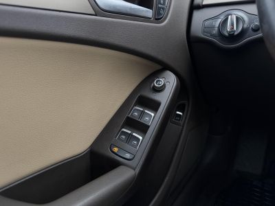 AUDI A4 2.0 TDI multitronic Magyarországi Napfénytető Xenon Üléshűtés PDC Téli-nyári kerék!