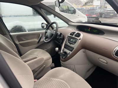 CITROEN XSARA PICASSO 1.6 HDi Exclusive Tempomat Digitklíma Tolatóradar 4x.el.ablak Friss Műszaki!