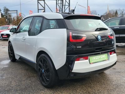 BMW I3 REX (Automata) Új 4 évszakos gumik! Loft belső. Nagy navigáció. 2 töltő kábel. Megkímélt!