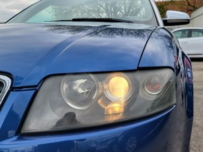 AUDI A4 CABRIO 2.4 V6 Multitronic