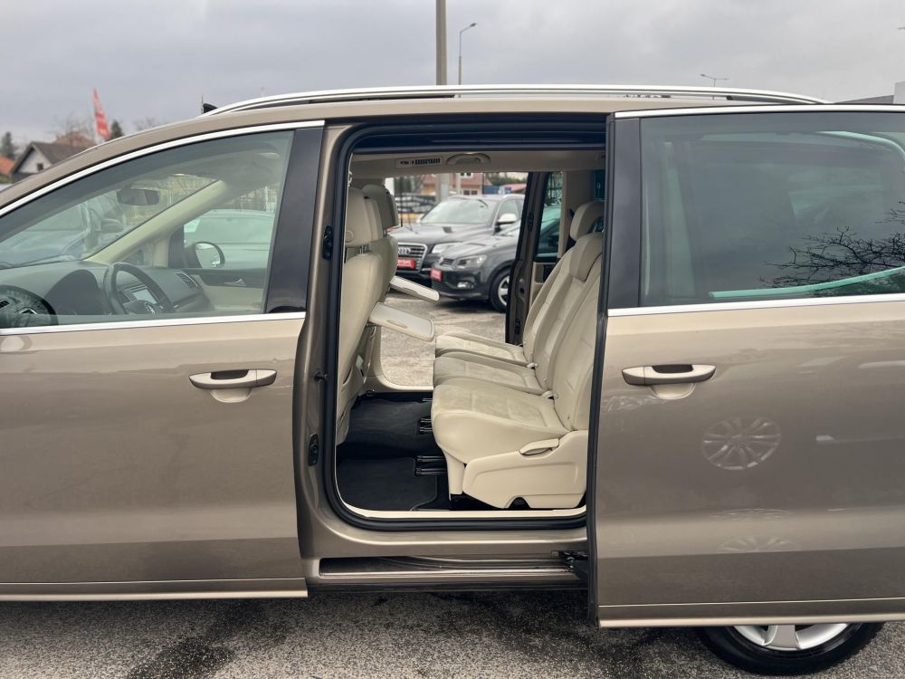 VOLKSWAGEN SHARAN 2.0 TDI BMT SCR Highline 4Motion DSG Egyedülálló szépség! Vaj bőr. tető. 4x4. 158e km+sok extra