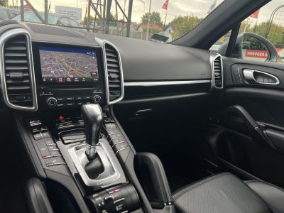 PORSCHE CAYENNE Dízel Tiptronic ic Xenon Navi Tempomat Sávtartó Memória Kamera Szervizelt!