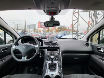 PEUGEOT 3008 1.6 HDi Allure Panoráma tető Navi Tempomat Park.radar Téli/Nyári gumi