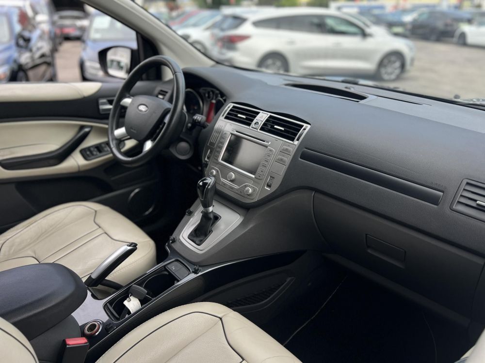 FORD KUGA 2.5T Titanium Individual 4WD (Automata) Magyarországi. 4 évszakos gumik. világos belső. vezérlés cserélve!