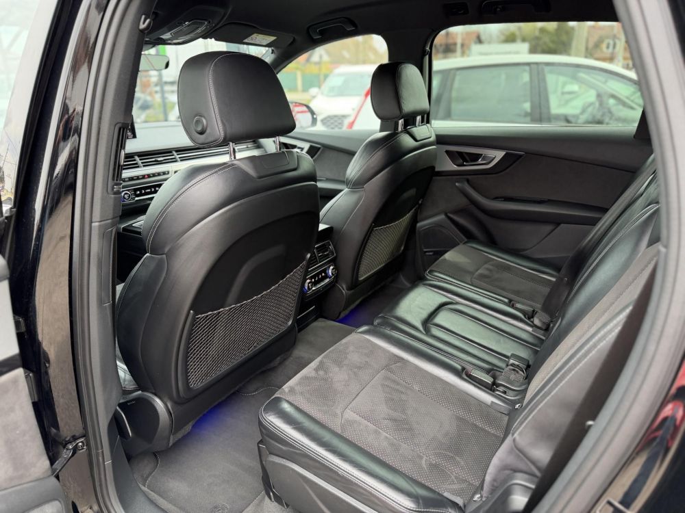 AUDI Q7 3.0 V6 TDI quattro Tiptronic ic [7 személy] 7 személy! Sérülésmentes. S-line M.o.-i. BOSE. virtual cockpit. kamera. keyless.