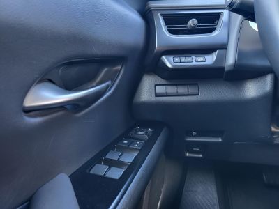 LEXUS UX 250h Comfort Top CVT LED Távtartó Sávtaró Navi Kamera Keyless Carplay