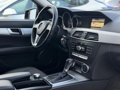 MERCEDES-BENZ C 220 T CDI BlueEFFICIENCY Avantgarde (Automata) Magyarországi Teljes szerviztörténet!
