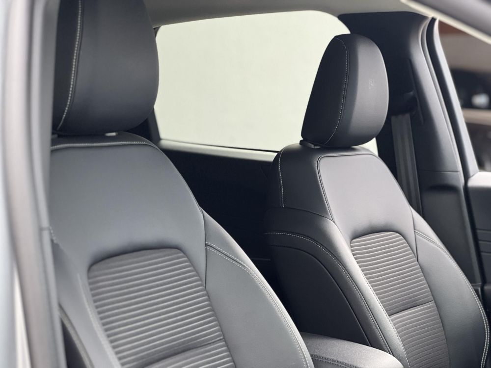 FORD KUGA 2.5 PHEV Titanium CVT 37e km. kitűnő állapot!