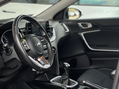 KIA CEE'D Ceed 1.6 CRDi HP Gold Carplay T.kamera Gyári garancia!