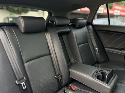 TOYOTA AVENSIS Touring Sports 2.0 D-4D Executive Magyarországi. Gyári fényezés. Végig vezetett szervizkönyv!
