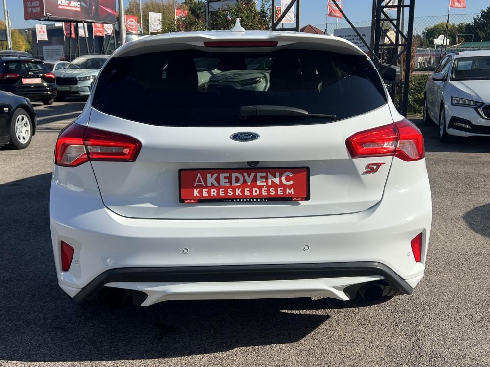 FORD FOCUS 2.3 EcoBoost ST Frissen szervizelt. RECARO. Carplay