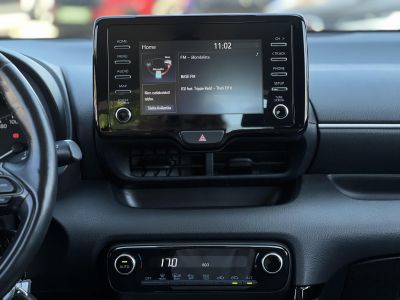 TOYOTA YARIS 1.5 Hybrid Comfort Tech e-CVT 103e km. táblafelismerő. ülésfűtés. kamera. digitklíma