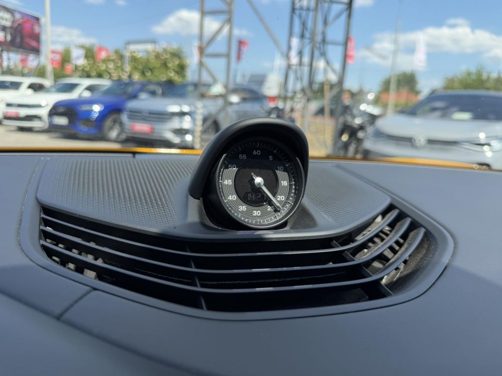 PORSCHE TAYCAN 4S Battery plus. 73e km. ülésszellőztetés. masszázs. légrugó. passenger DISPLAY!