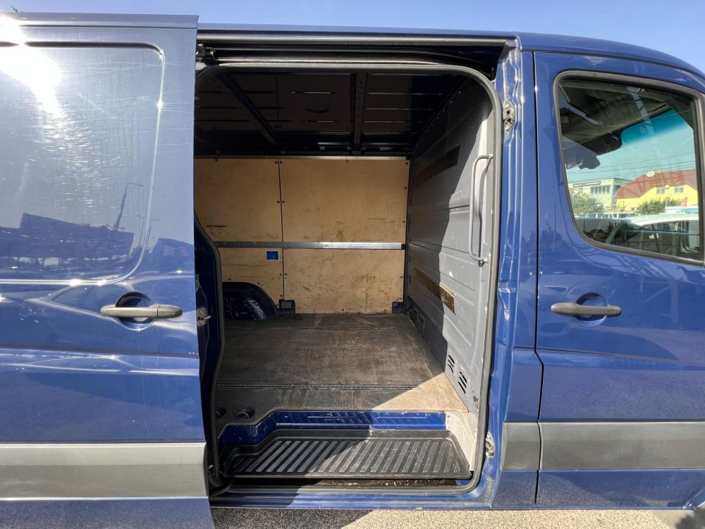 MERCEDES-BENZ SPRINTER 316 CDI 906.633.13 Kamera Ülésfűtés Vonóhorog Tolatóradar Bi-xenon Állófűtés