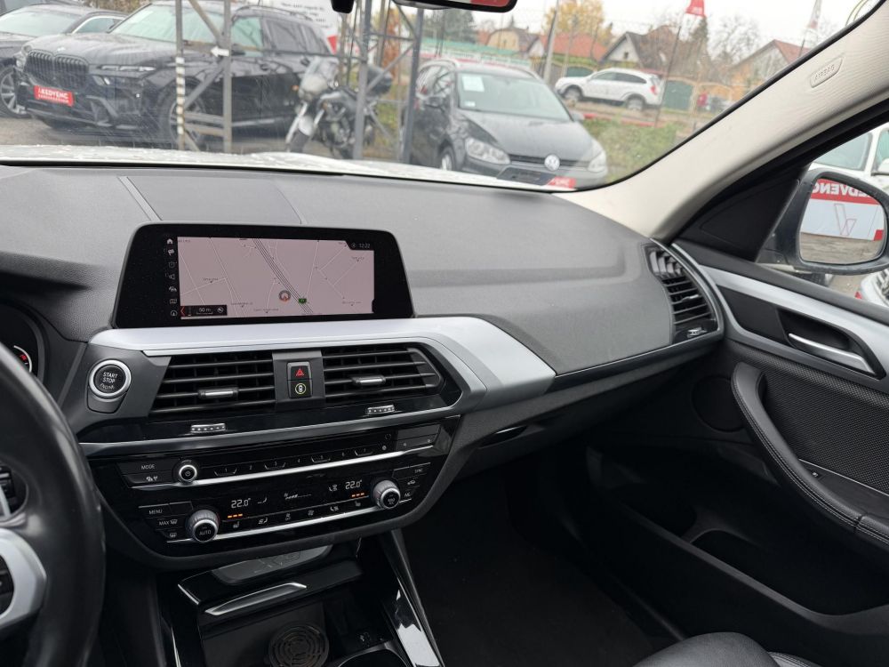 BMW X3 xDrive20d (Automata) M.o-i. Sérülésmentes. Panorámatető. 99e km