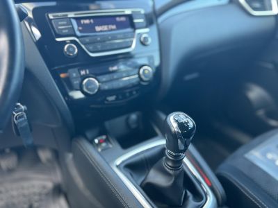 NISSAN QASHQAI 1.6 dCi Tekna 4WD 119e km. LED Tempomat Bluetooth Digitklíma MEGKÍMÉLT állapot!