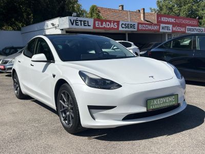 TESLA MODEL 3 Standard Range Plus Aut 102e km. garanciális. hőszivattyú. facelift. mátrix LED. 4 évszakos gumik!