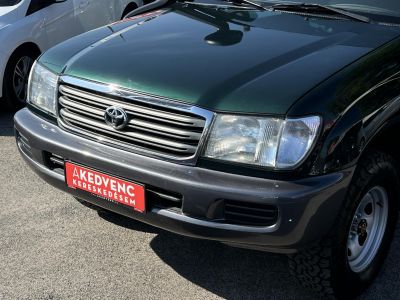 TOYOTA LAND CRUISER 105 4.2D Limited Edition Ritkaság!